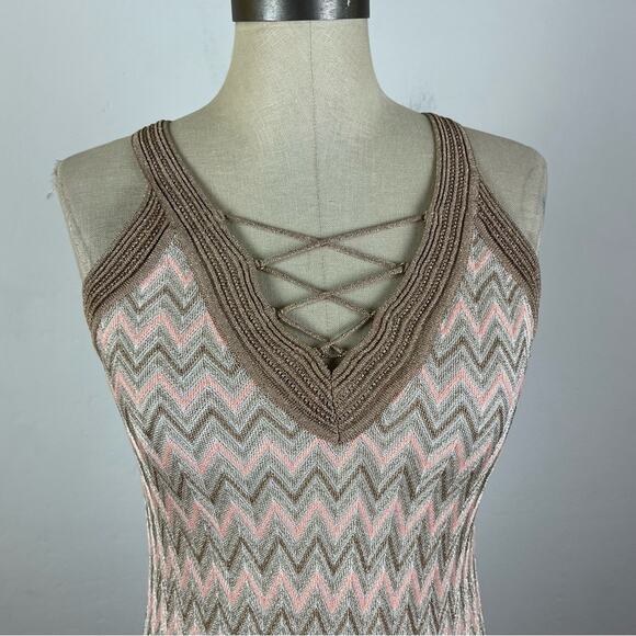 White House Black Market Pink Chevron Metallic Tank Top - Picture 3 of 8
